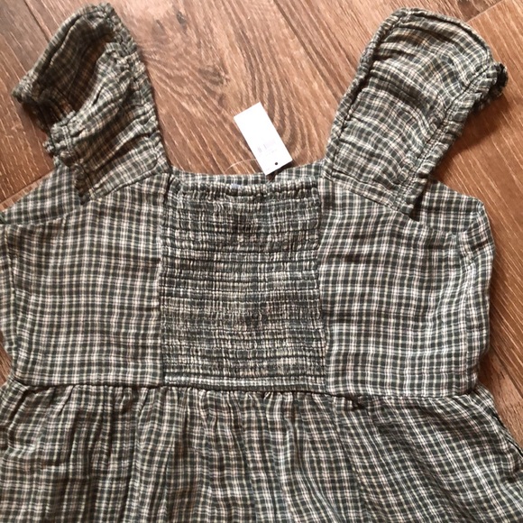 NWT Old Navy Smocked Dress - Picture 4 of 4